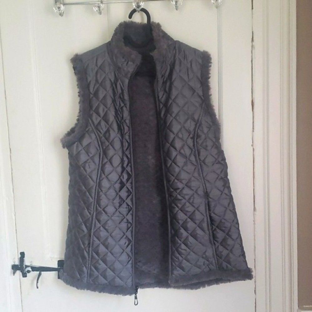 Grey/Gray Quilted Puffer Vest -Very soft- Reversible- Denim & Co - Size S